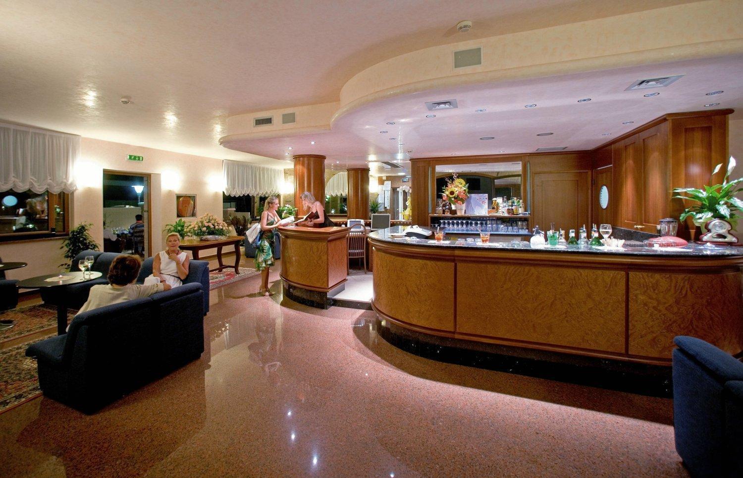 Hotel & Wellness Fra I Pini リニャーノ・サッビアドーロ エクステリア 写真