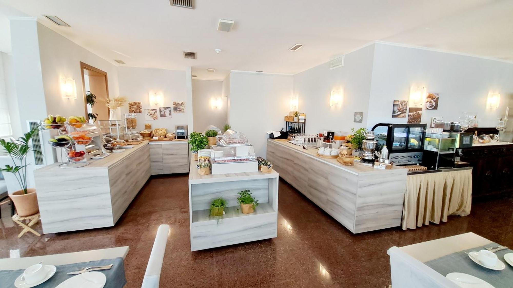 Hotel & Wellness Fra I Pini リニャーノ・サッビアドーロ エクステリア 写真