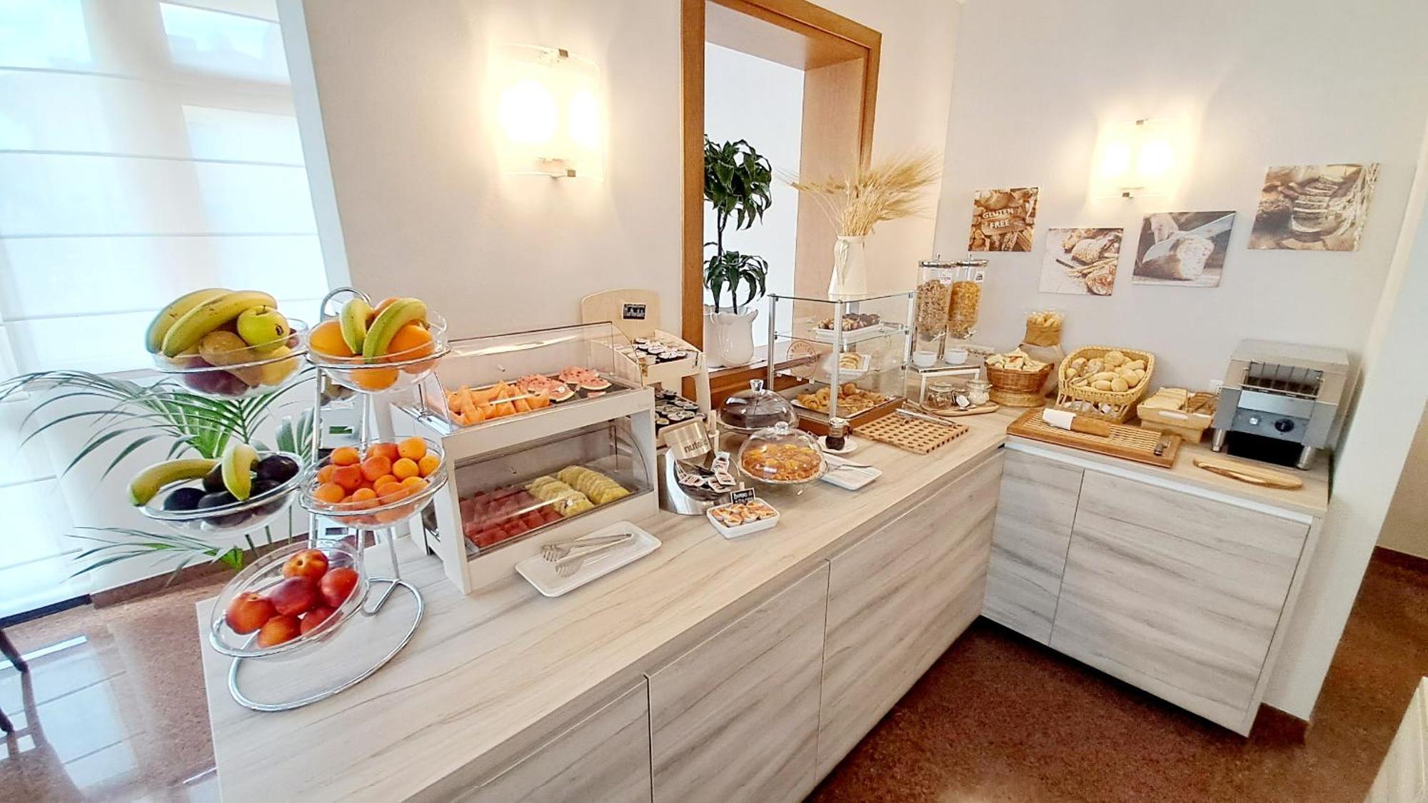 Hotel & Wellness Fra I Pini リニャーノ・サッビアドーロ エクステリア 写真